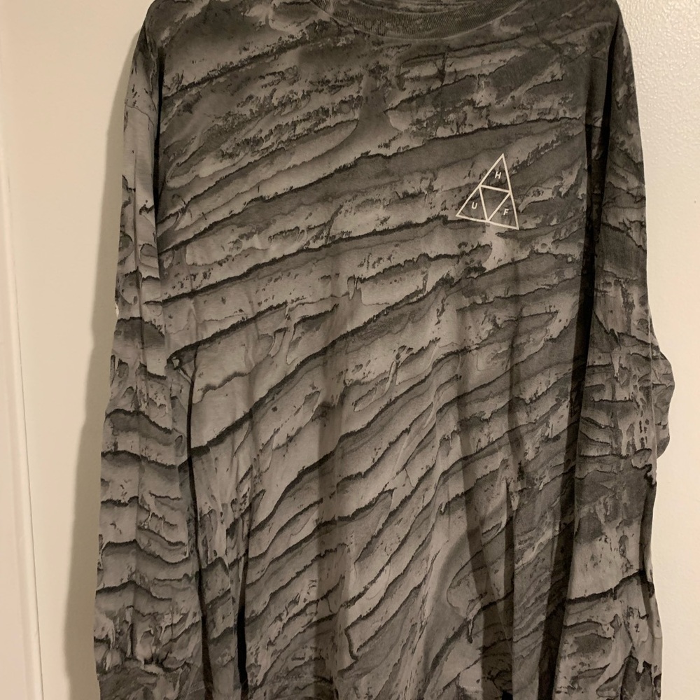 Long sleeve grey street camo pattern